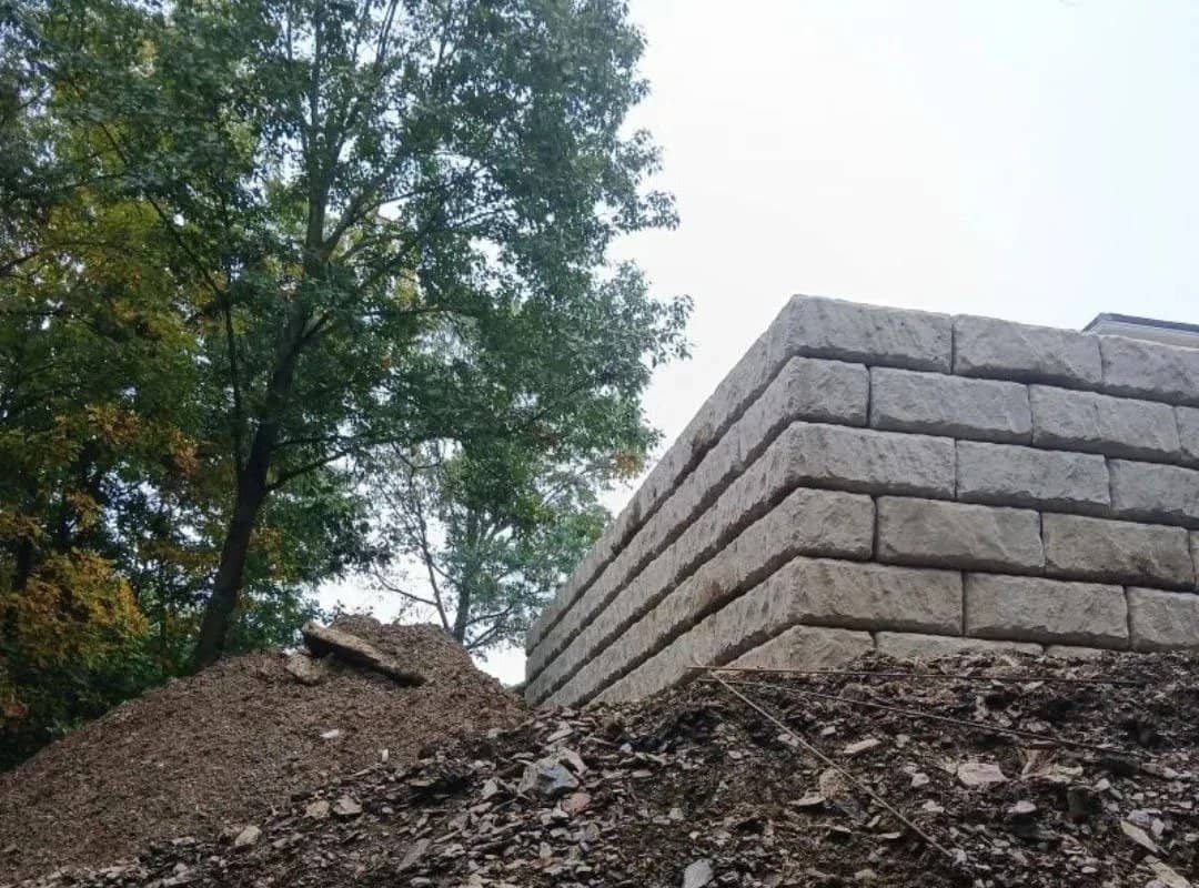 20 ft Redi-Rock retaining wall in Mechanicsburg, PA